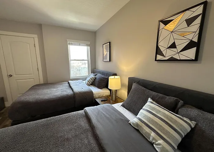 2Br Modern Home In Milo-Grogan, Near Osu & Short North